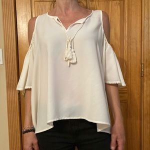 Guess Blouse ⚪️💫